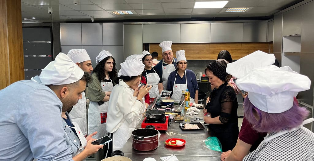 کارگاه آشپزی ژاپنی طرز تهیه رامن ژاپنی کافه آسیا