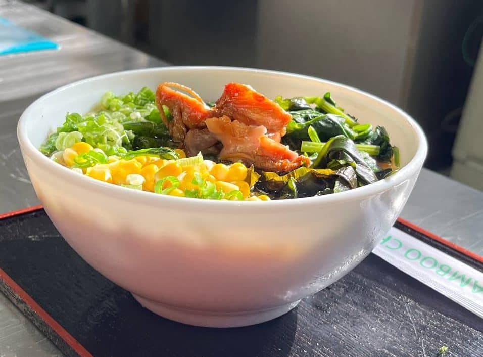 رامن ژاپنی در کافه آسیا